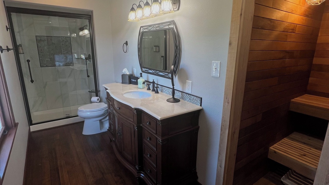 Photo of Bathroom in Ilwaco