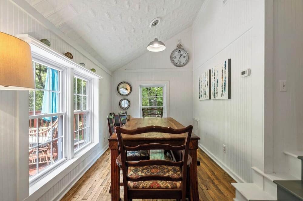 Photo of Others in Versailles