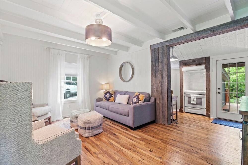 Photo of Livingroom in Versailles