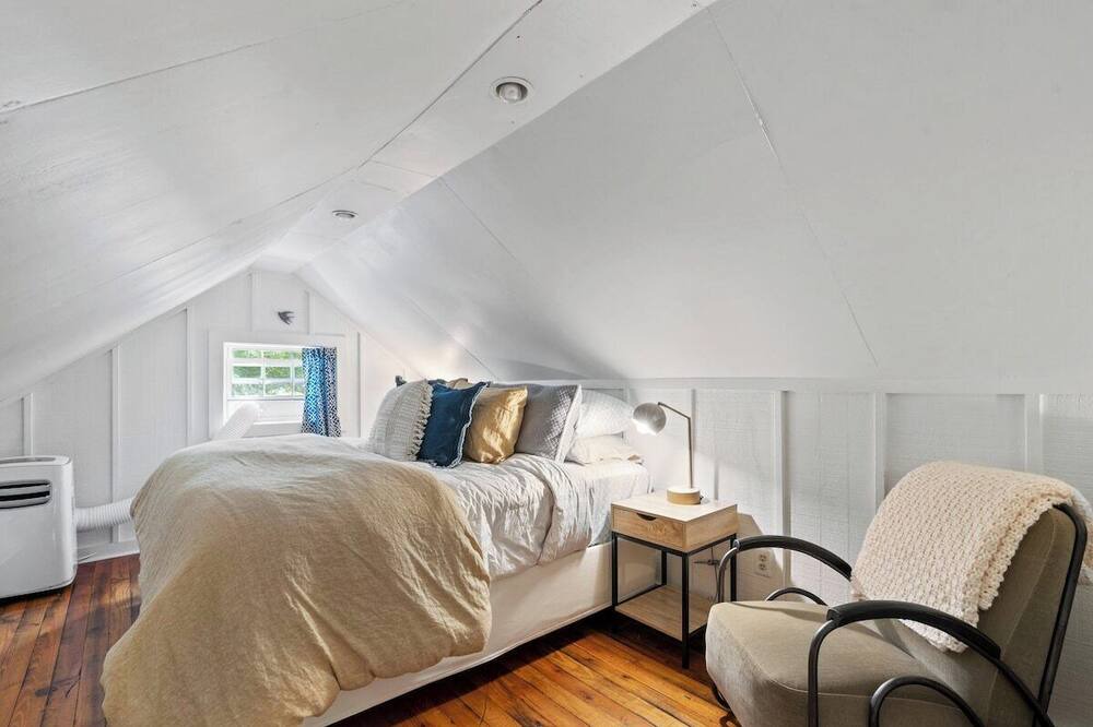 Photo of Others in Versailles