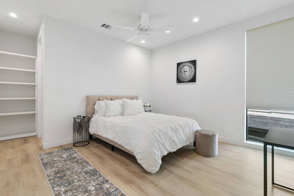 Photo of Bedroom in Old East Dallas