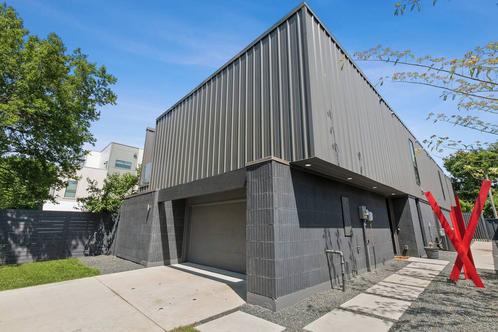 Photo of Outdoor in Old East Dallas