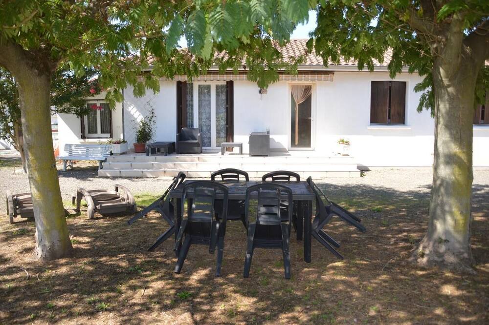 Photo of Outdoor in Azereix