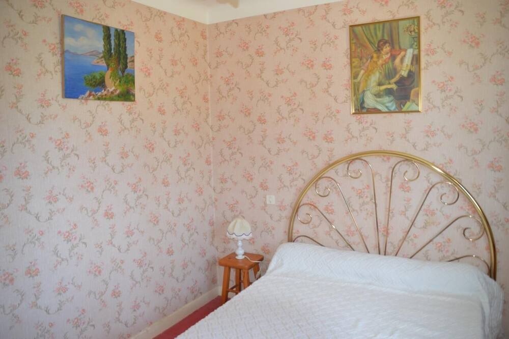Photo of Bedroom in Azereix