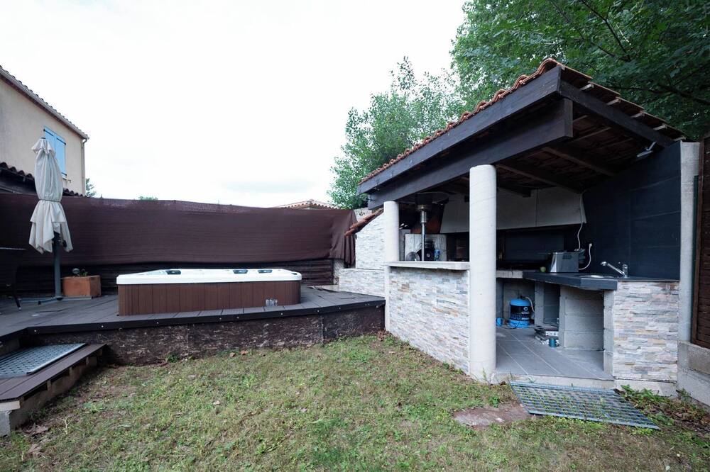 Photo of Outdoor in Saint-Paul-et-Valmalle
