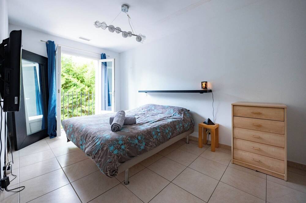 Photo of Bedroom in Saint-Paul-et-Valmalle
