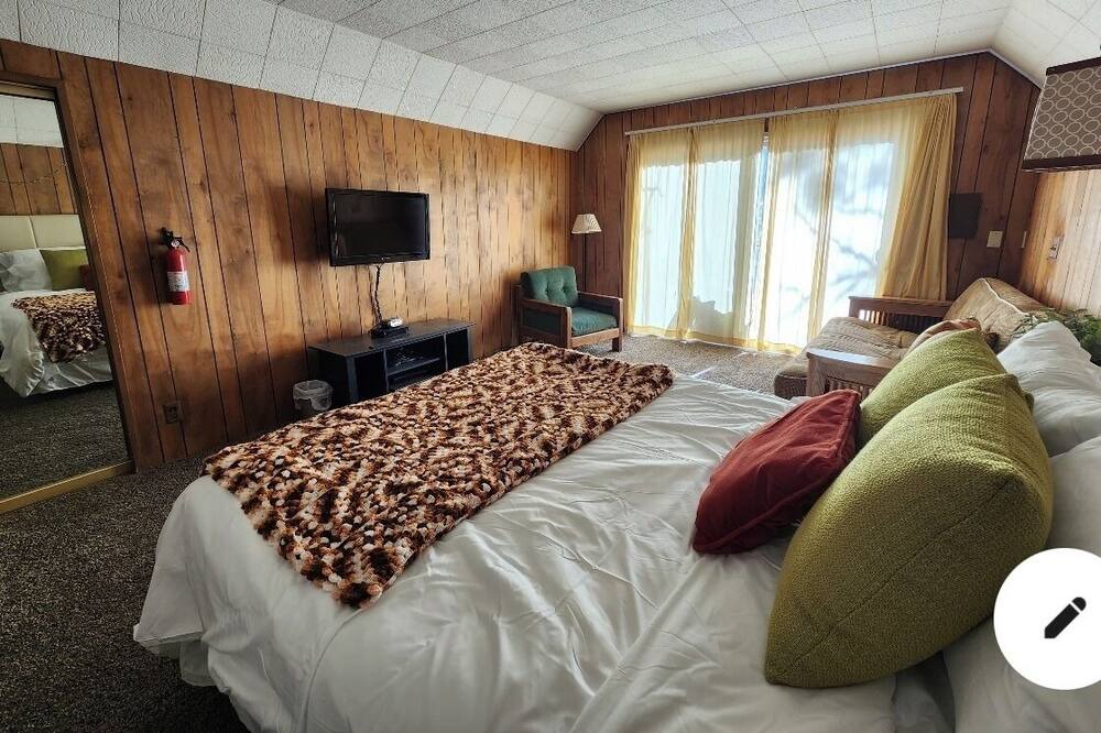 Photo of Bedroom in Big Bear City