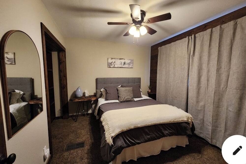 Photo of Bedroom in Big Bear City