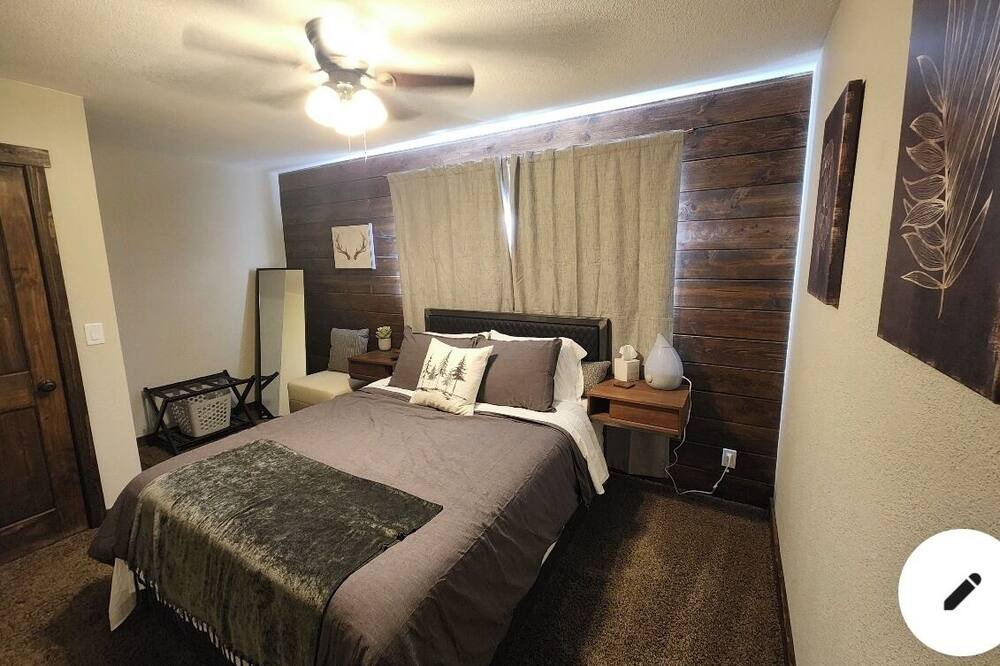 Photo of Bedroom in Big Bear City