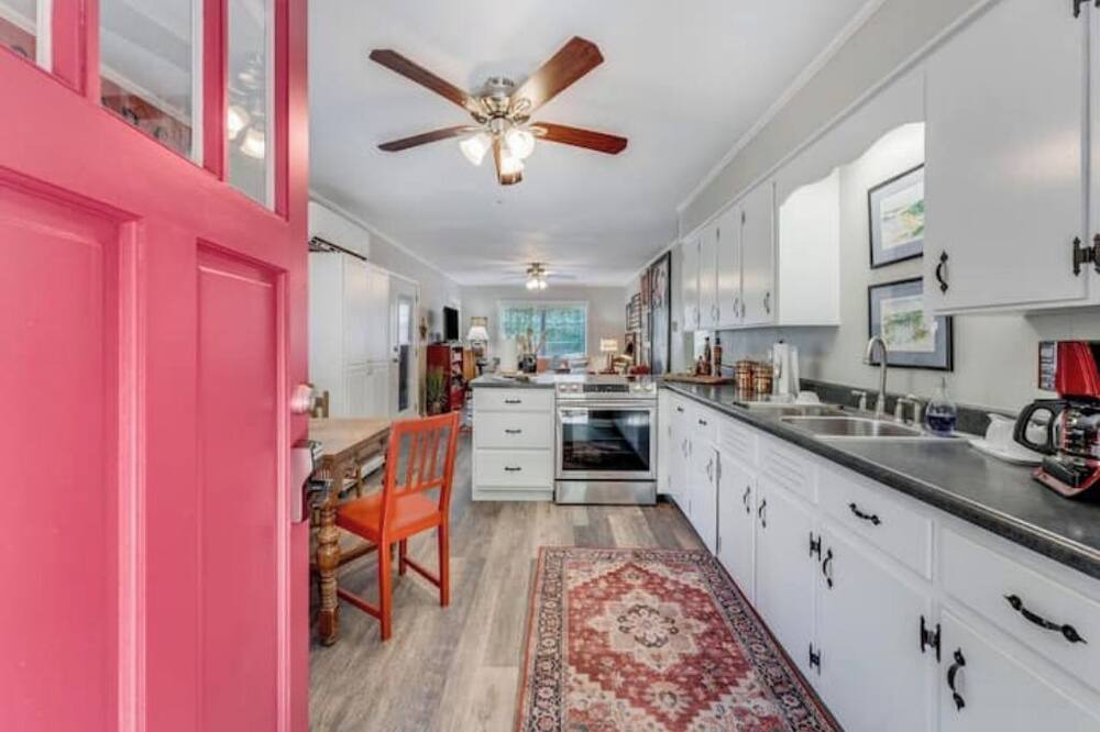 Photo of Kitchen in Reed Creek
