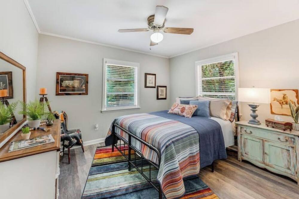 Photo of Bedroom in Reed Creek