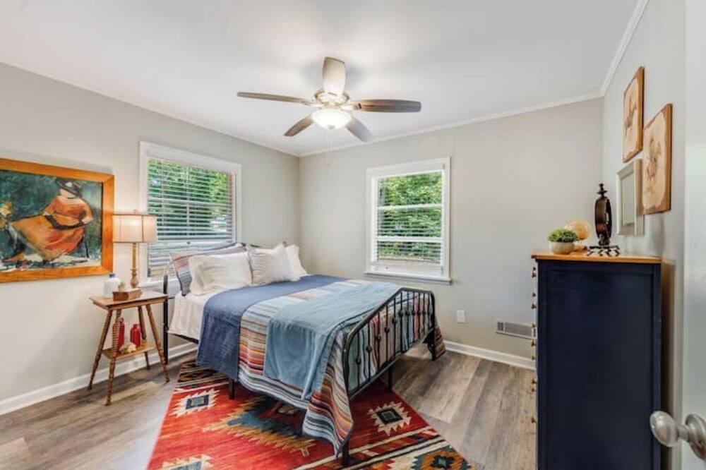 Photo of Bedroom in Reed Creek