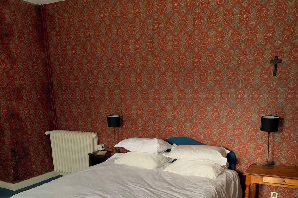 Photo of Bedroom in Lamothe