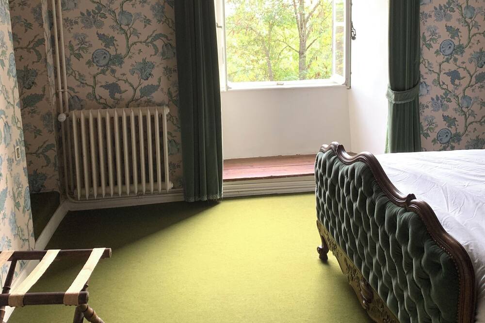 Photo of Bedroom in Lamothe