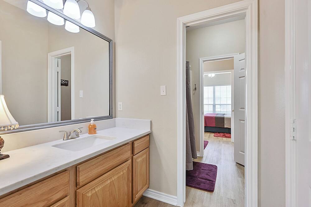 Photo of Bathroom in Southwood Valley