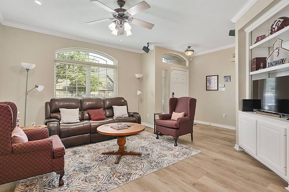 Photo of Livingroom in Southwood Valley