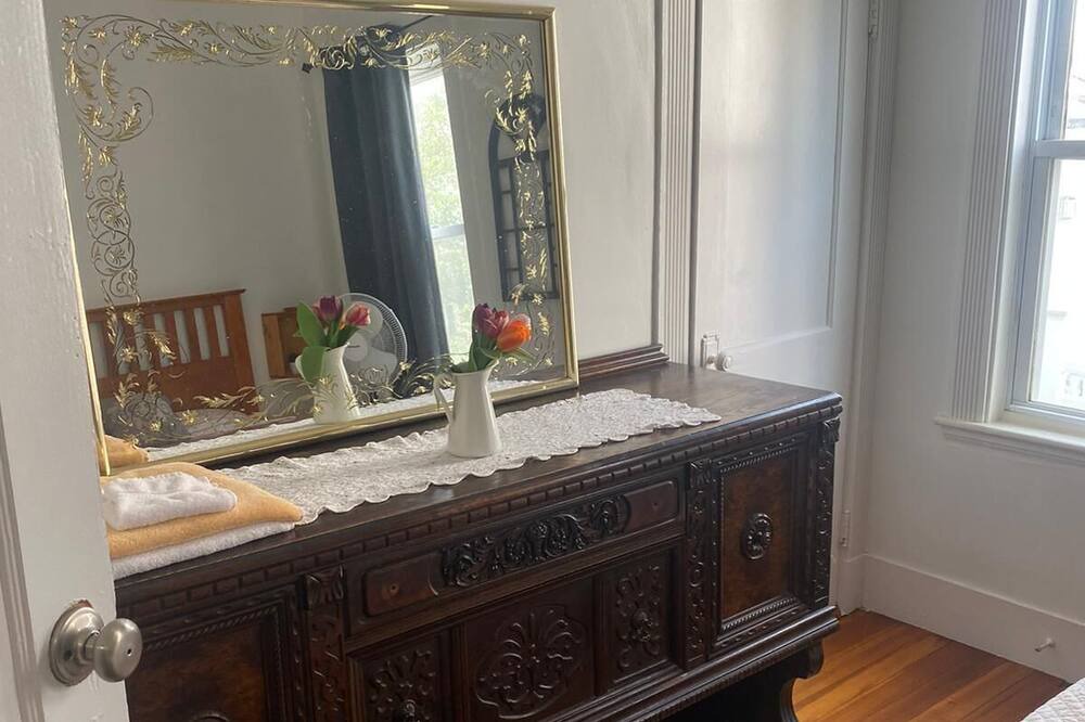 Photo of Bedroom in Everett