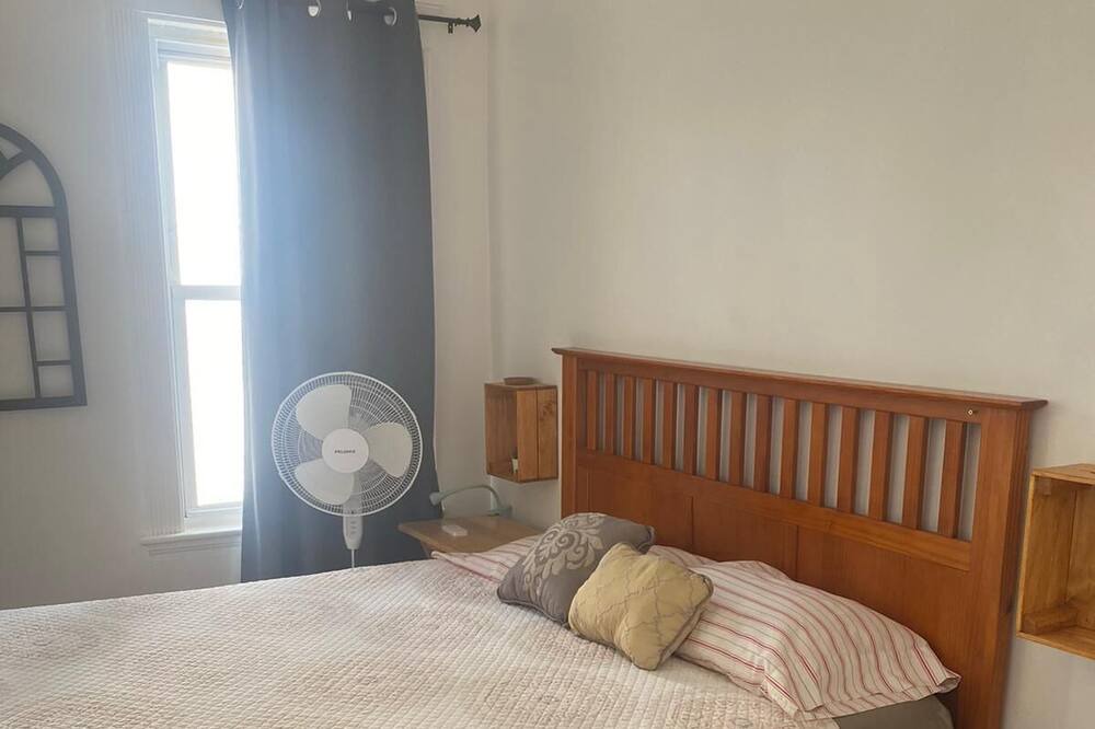 Photo of Bedroom in Everett