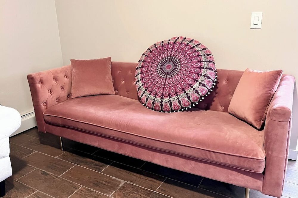 Photo of Livingroom in Lake Ronkonkoma