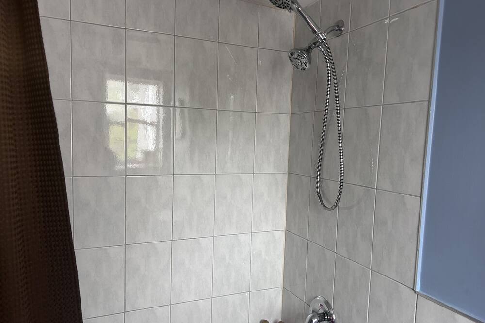 Photo of Bathroom in Downtown Niagara Falls