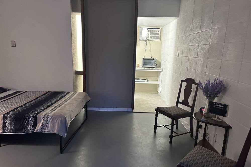 Photo of Bedroom in Downtown Niagara Falls