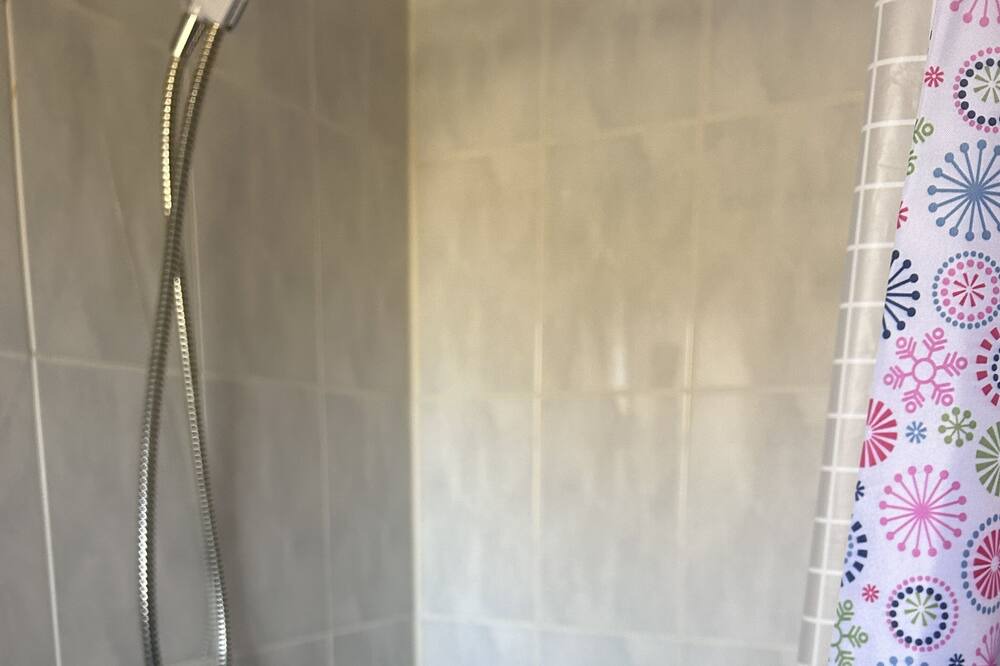 Photo of Bathroom in Downtown Niagara Falls