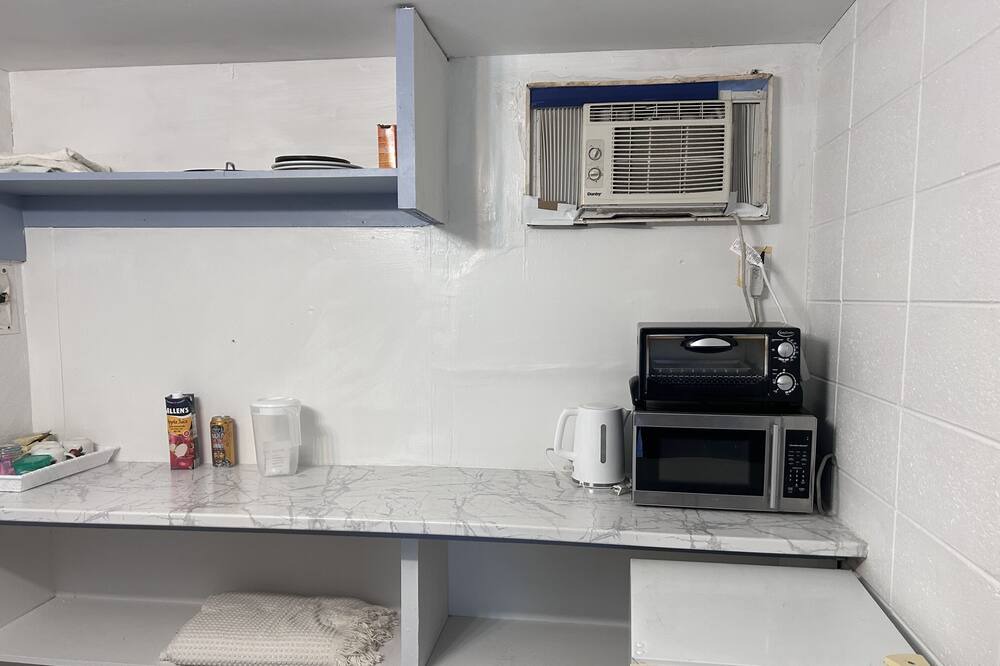 Photo of Kitchen in Downtown Niagara Falls