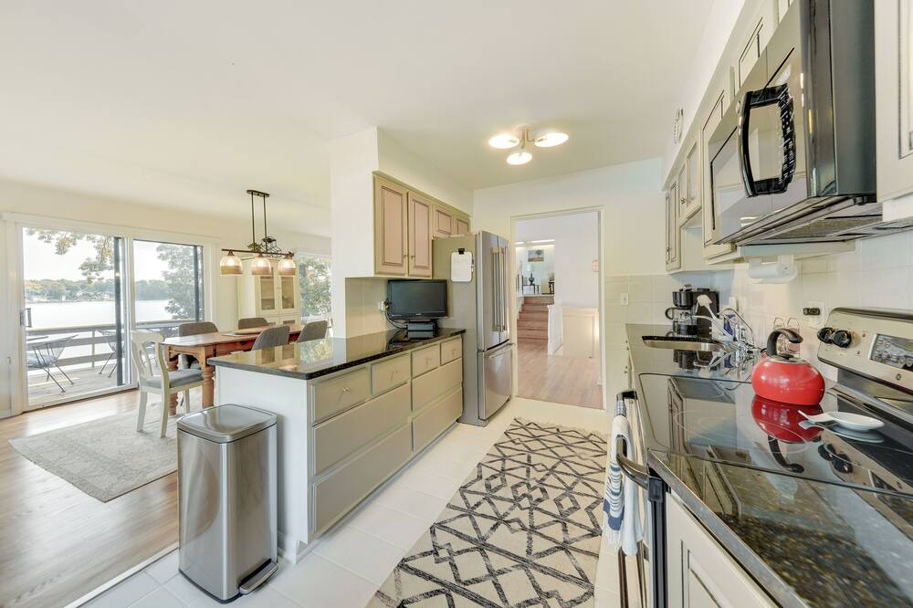 Photo of Kitchen in Grayslake