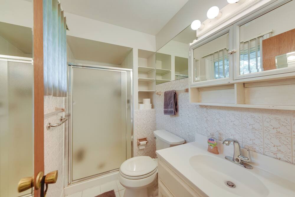 Photo of Bathroom in Grayslake