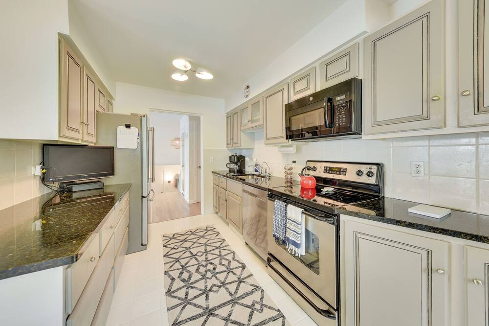 Photo of Kitchen in Grayslake