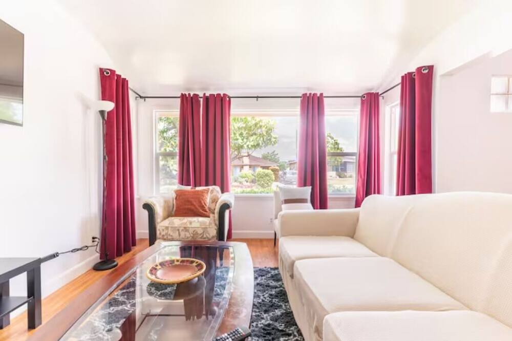 Photo of Livingroom in Brea