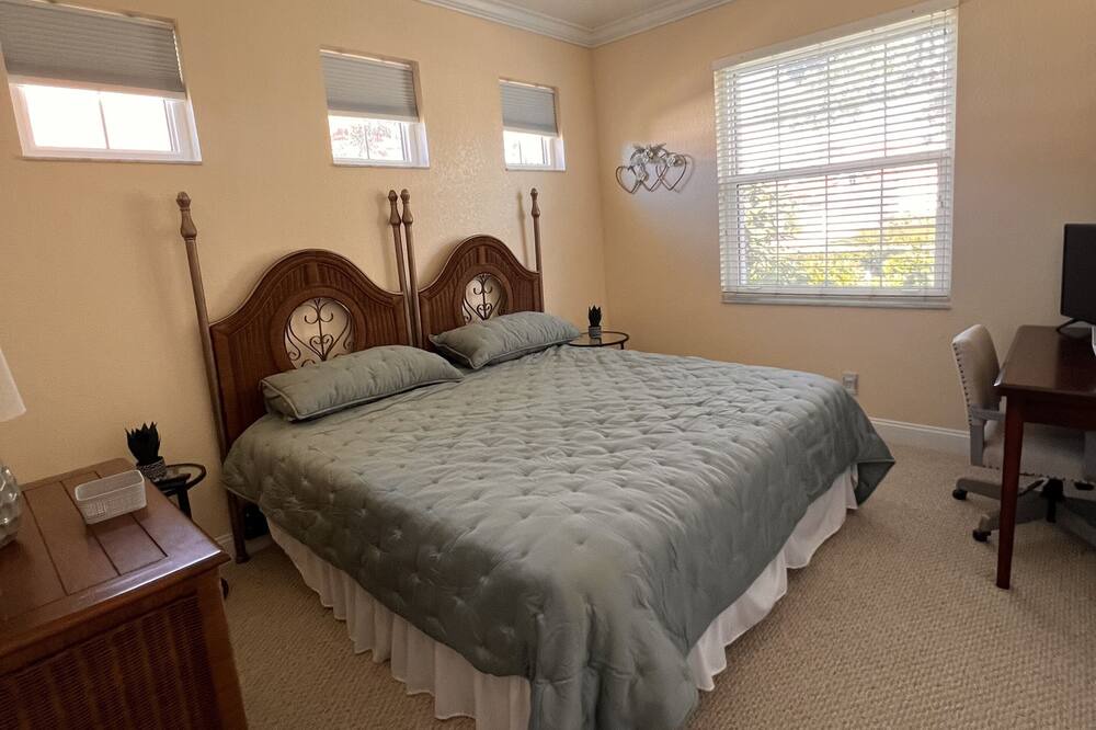 Photo of Bedroom in Bonita Springs