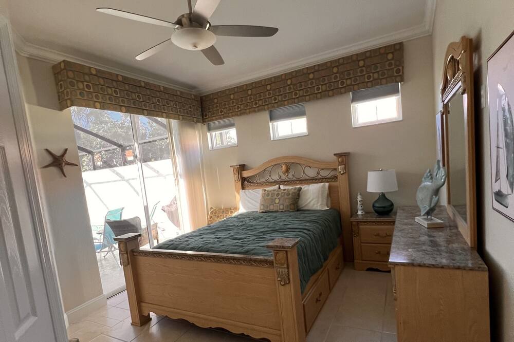 Photo of Bedroom in Bonita Springs