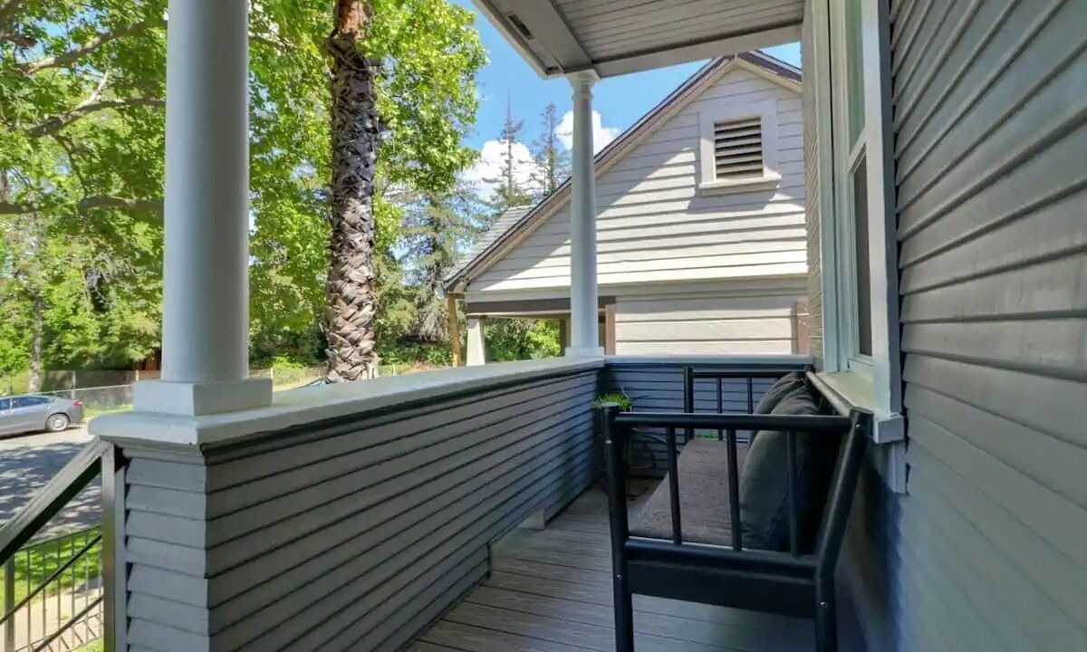 Photo of Outdoor in North Oak Park