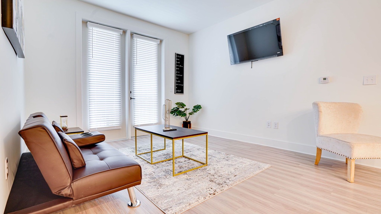 Photo of Livingroom in Lawrenceville