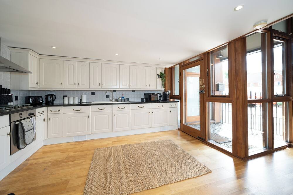 Photo of Kitchen in Five Oak Green