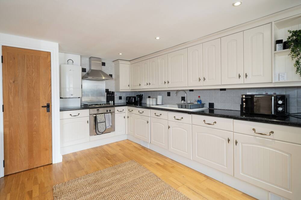 Photo of Kitchen in Five Oak Green