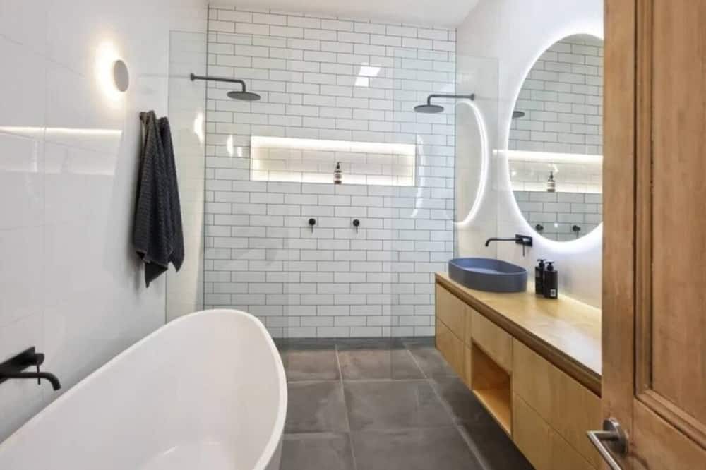 Photo of Bathroom in Lancefield