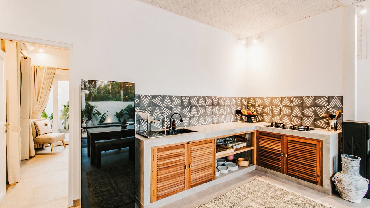 Photo of Others in Jungut Batu