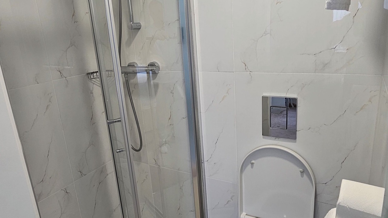 Photo of Bathroom in Park Royal