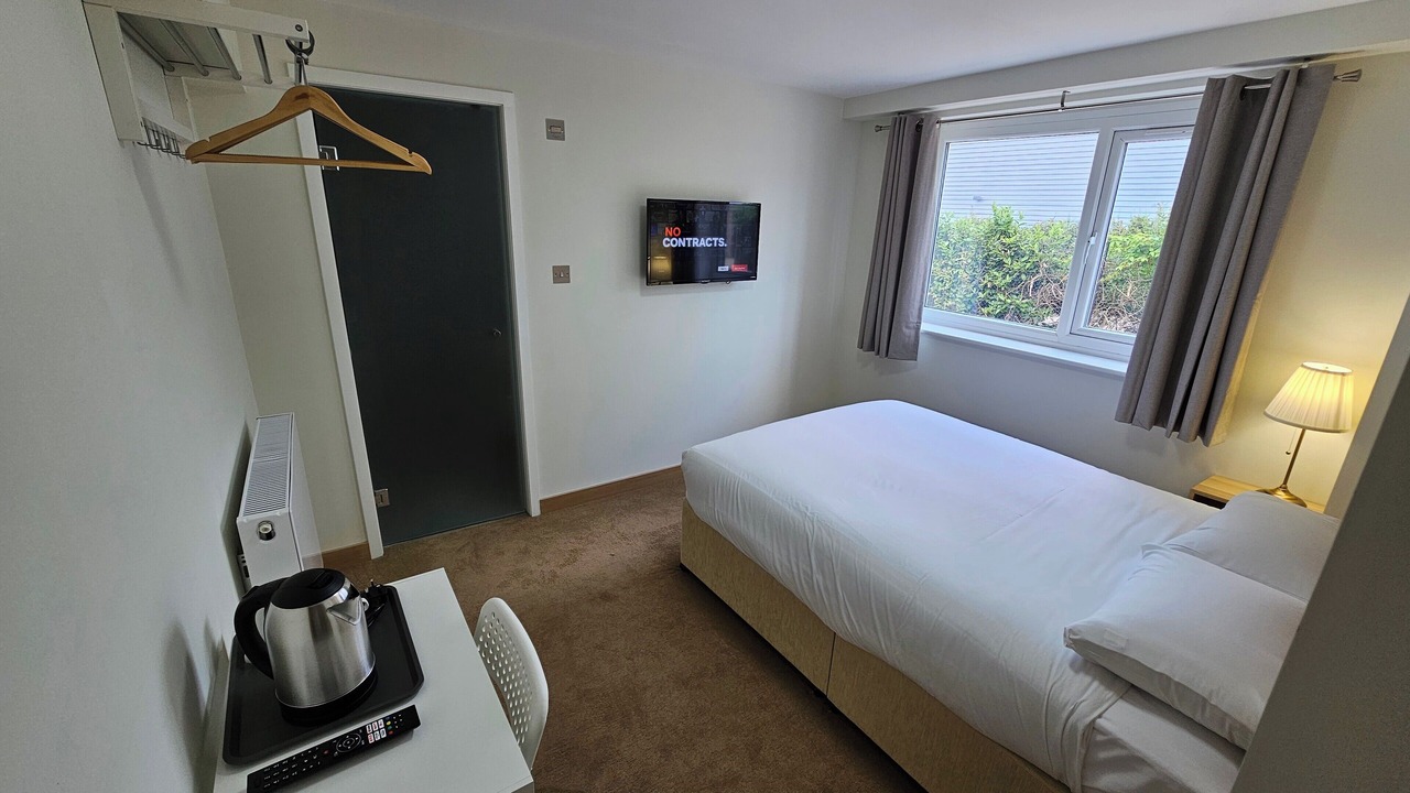 Photo of Bedroom in Park Royal