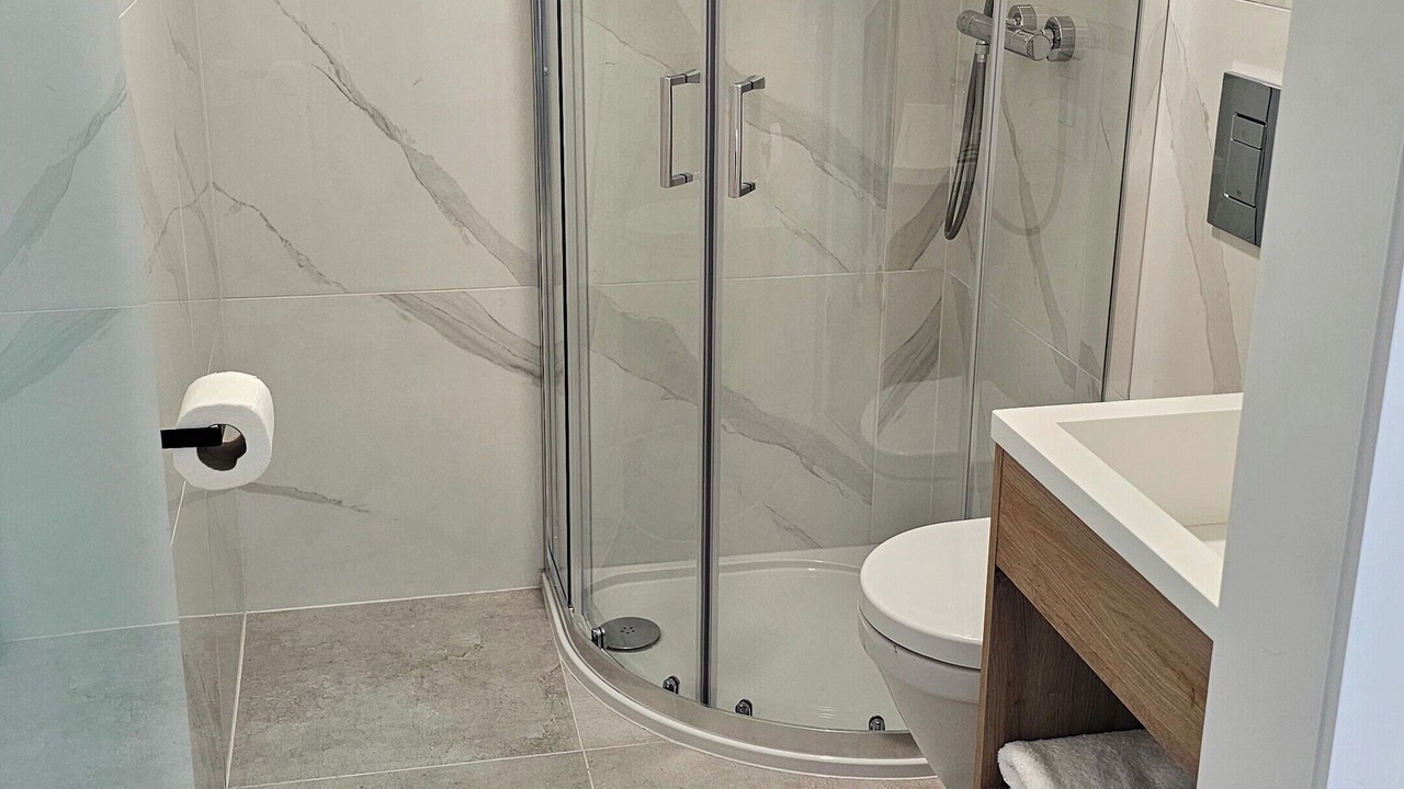 Photo of Bathroom in Park Royal