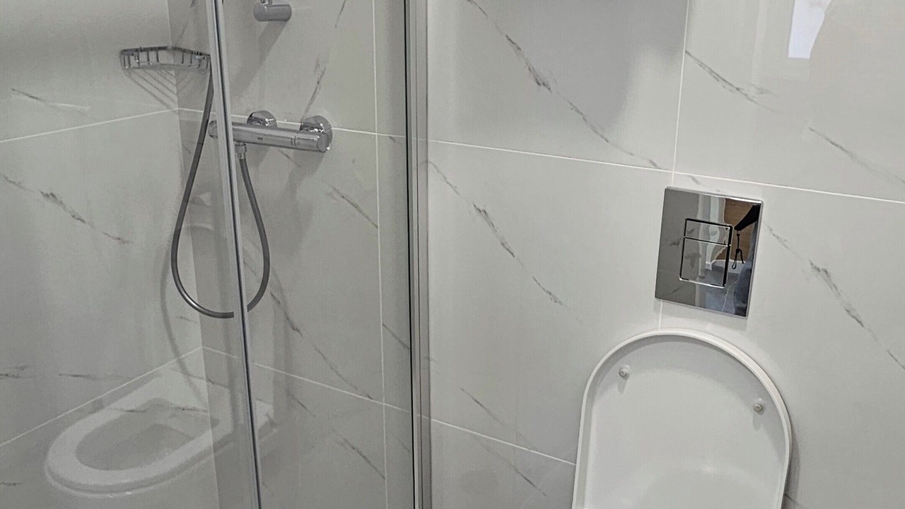 Photo of Bathroom in Park Royal