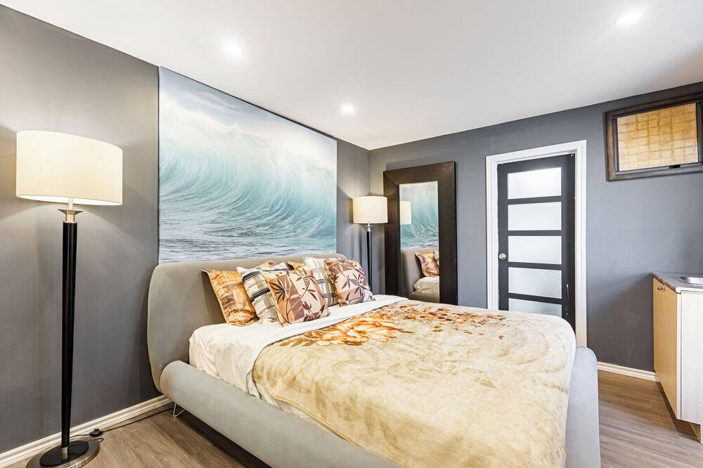 Photo of Bedroom in Mascouche