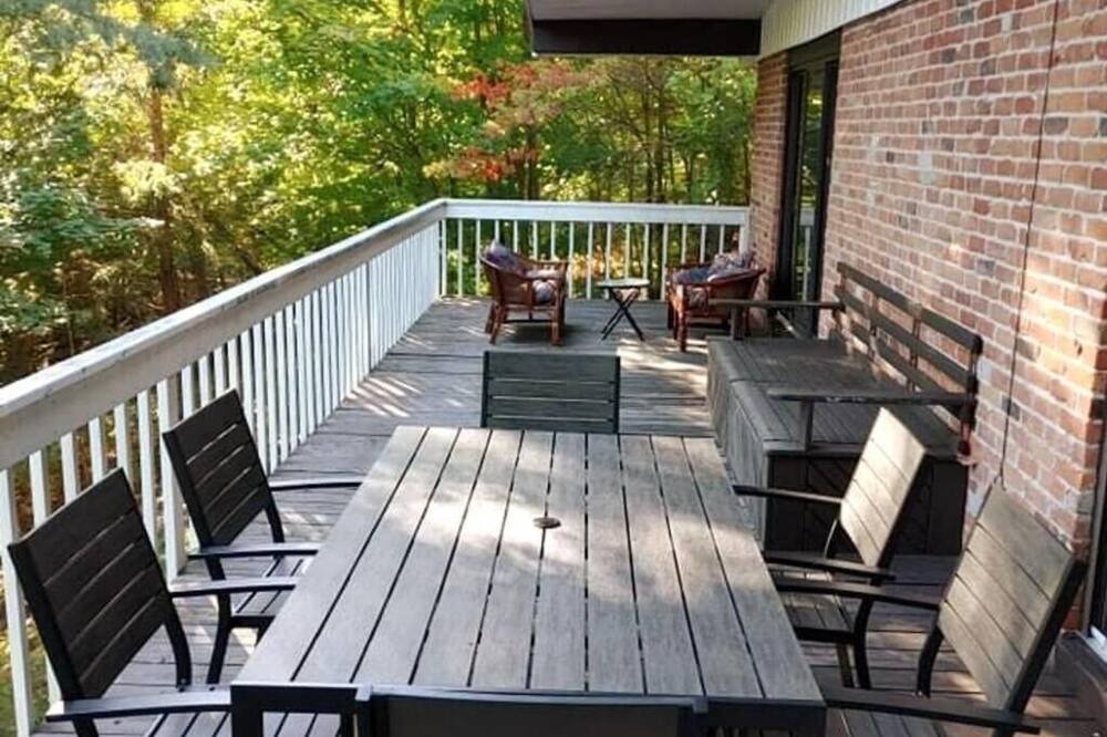 Photo of Patio Balcony in Sainte-Adele