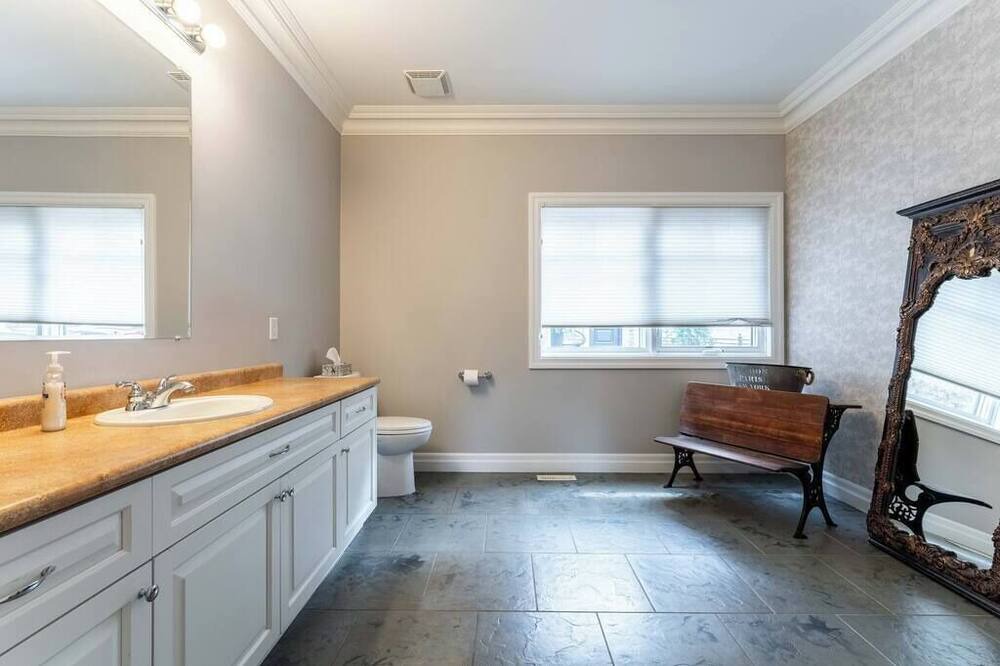 Photo of Bathroom in Alcona