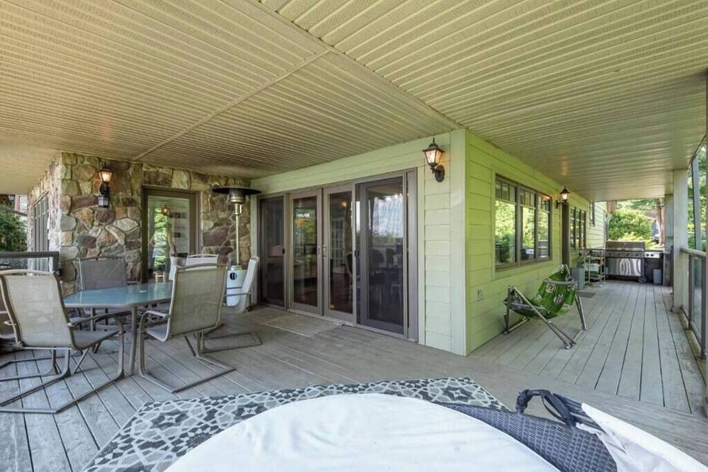 Photo of Patio Balcony in Alcona