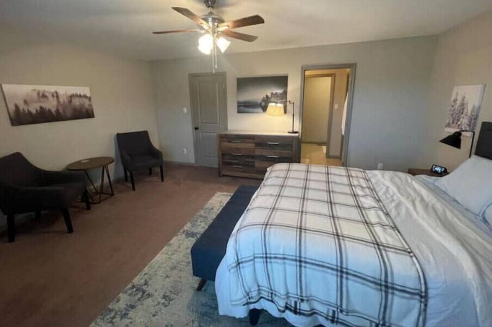Photo of Bedroom in McEwen