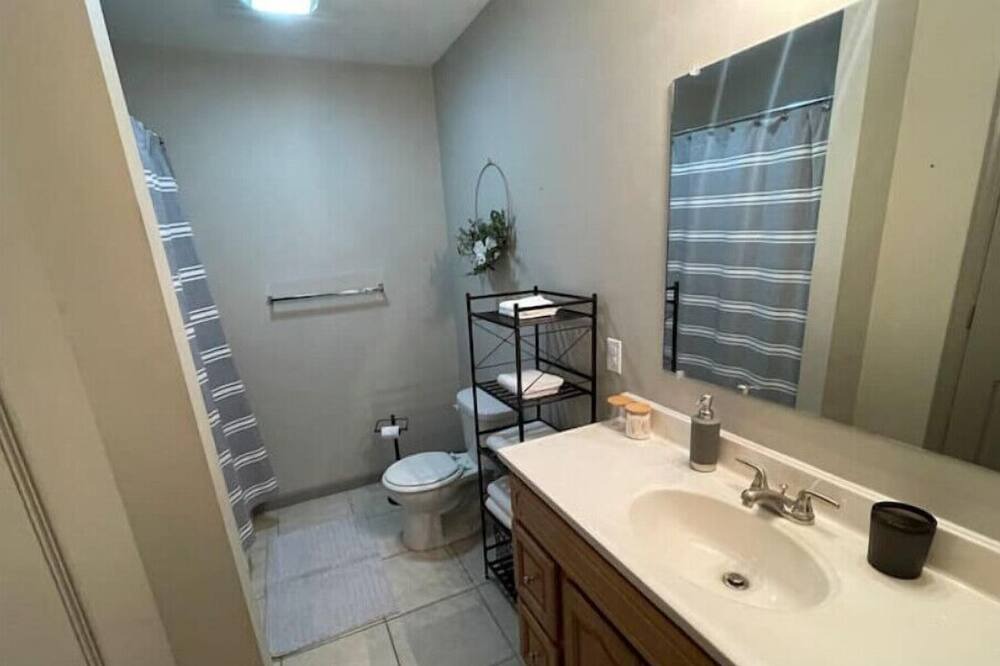 Photo of Bathroom in McEwen