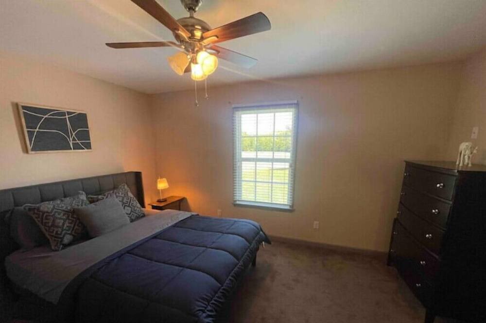 Photo of Bedroom in McEwen